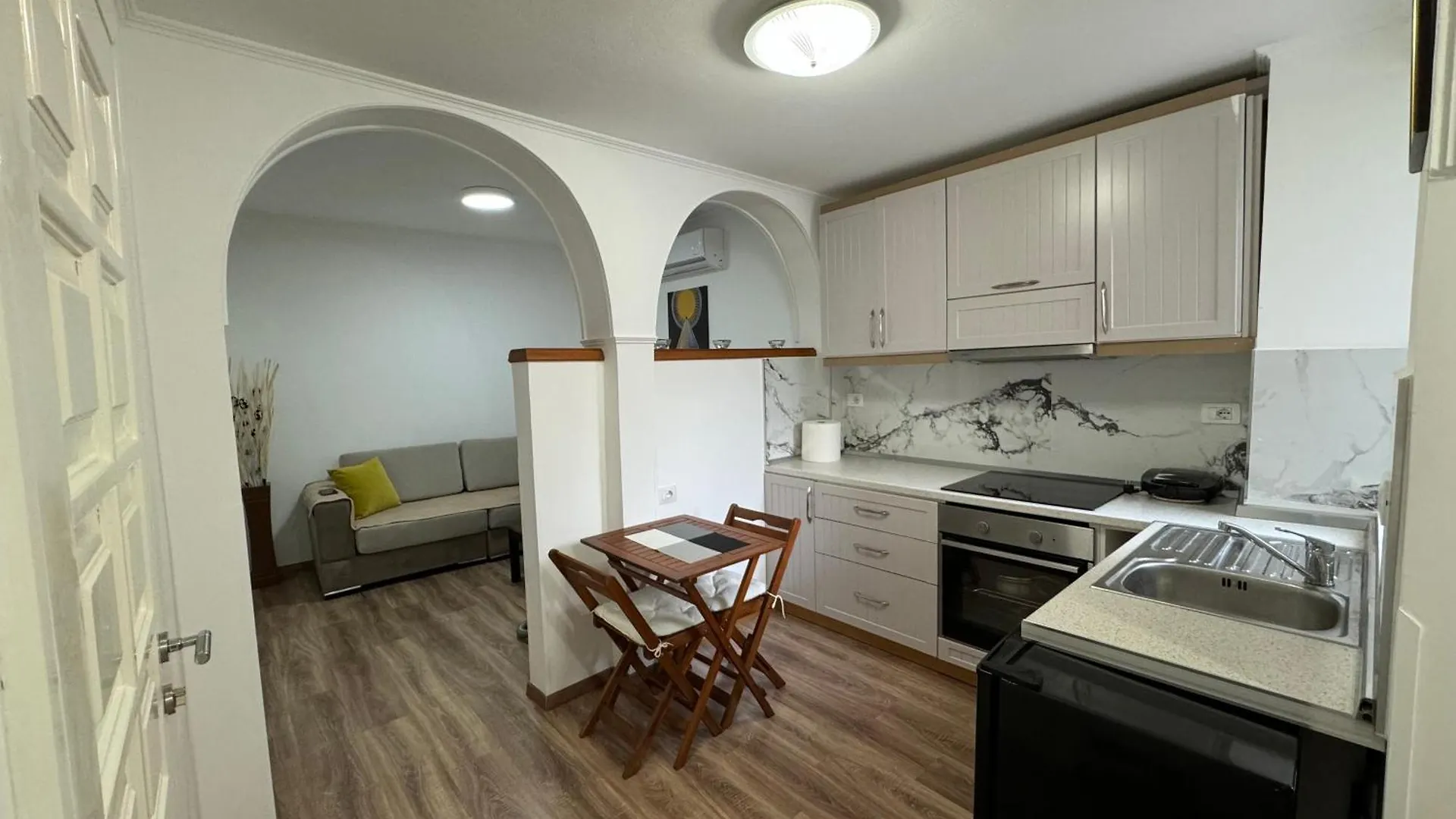 Appartement Double17 Apartaments Gjirokastër Albanië