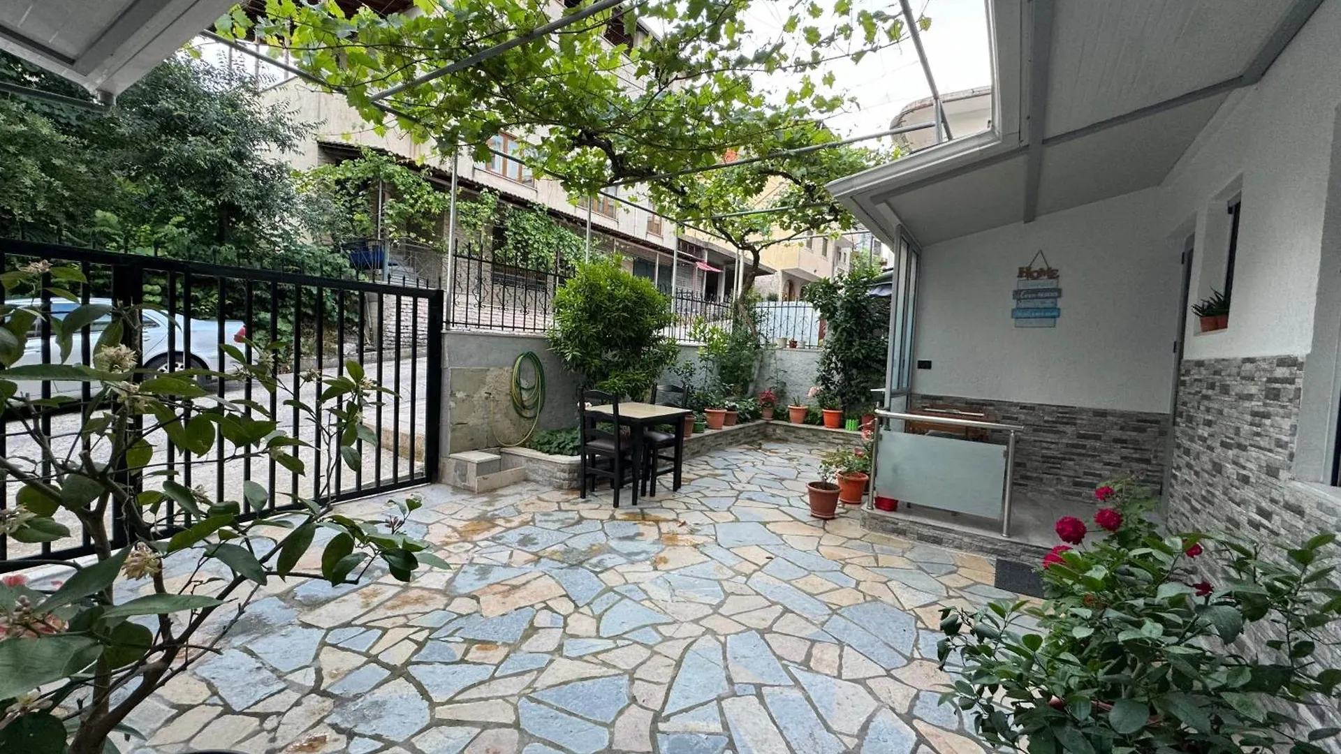 Appartement Double17 Apartaments Gjirokastër Albanië
