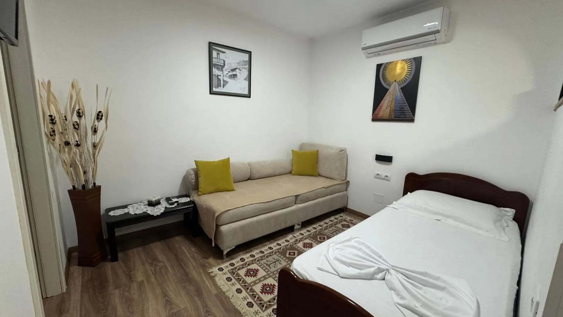 Apartment Double17 Apartaments Gjirokaster